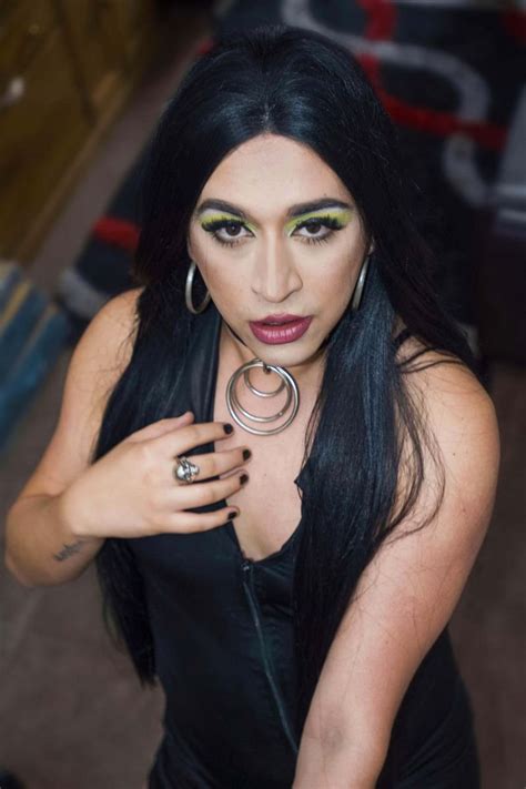 Charlotte BigCock Skype Luxuretv Life Transgender TS Profile Live
