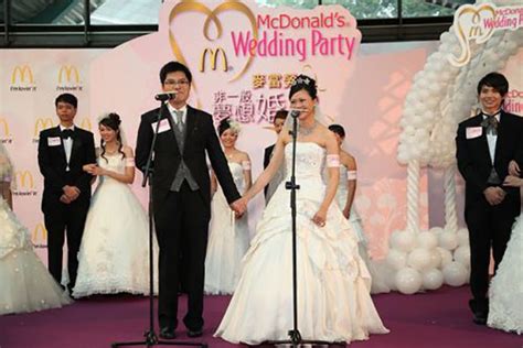 Weddings At Mcdonalds 24 Pics