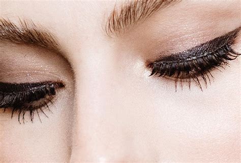 8 things eye doctors want you to know about eyelash extensions brit co