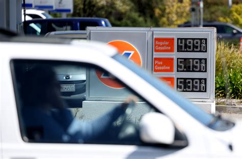 Gas prices in U.S. may spike after Israel attacks - 1