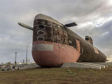 moving the giant sub b 307 to the avtovaz technical museum russian submarine submarines