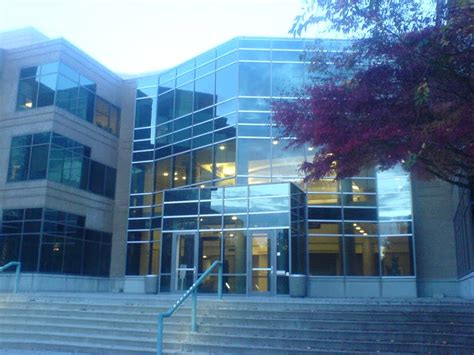 The headquarters in 1 microsoft way redmond square root 123 is bigger than the previous one. Microsoft Main Campus in Redmond, WA - Around Building 16 - The Learning Point