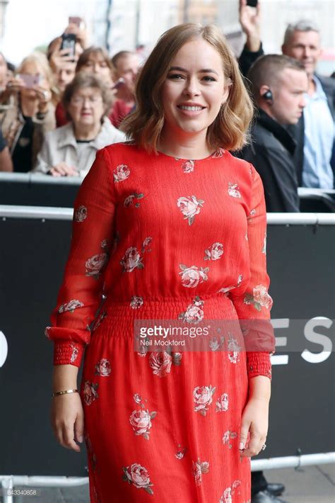 Pin By Youtube Land On Tanya Burr Casual Dress Fashion Casual