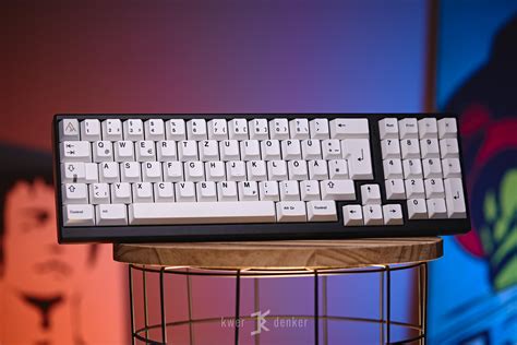 Best Gmk Minimal Images On Pholder Mechanical Keyboards Keyboard Cables And Custom Keyboards