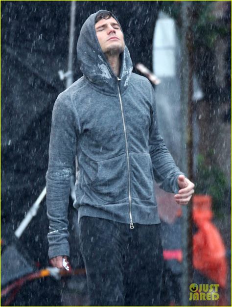 Jamie Dornan Runs In The Rain For Fifty Shades Of Grey Photo 3043920 Dakota Johnson Jamie