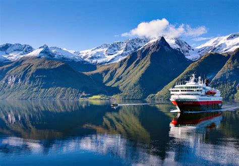 Hurtigruten Den Officielle Rejseguide Til Norge Visitnorwaydk