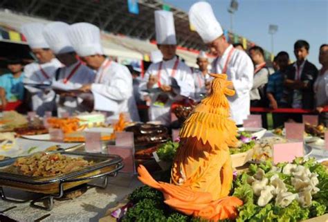 Malaysia 2017 malaysian batik comp. Malaysian PM to chair Halal Food Festival in China