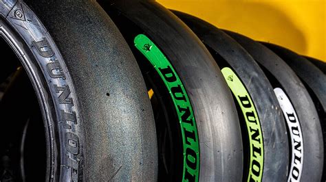 Dunlop Introduces Racing Slicks For Quarter Litre Displacement