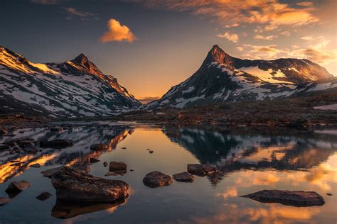 Achtergronden Natuur Bergen Sneeuw Reflectie Water Noorwegen