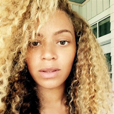 The Year Of No Makeup Selfies 24 Celebs Who Dared To Bare Beyonce