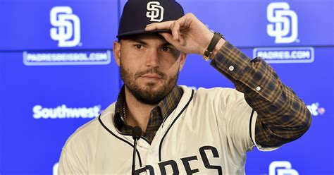 Eric Hosmer On Slow Mlb Offseason Something Is Wrong With It