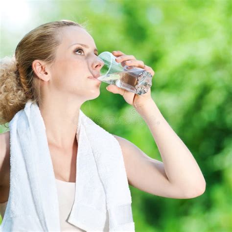 Woman Drinking Water After Exercise Stock Photo Image Of Park Cold