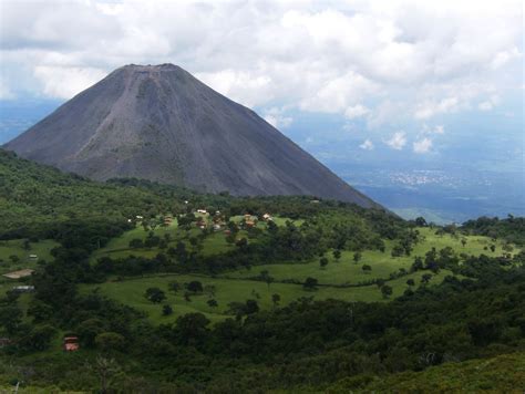 El Roble Tours And Shuttles Of El Salvador Volcanoes Of El Salvador