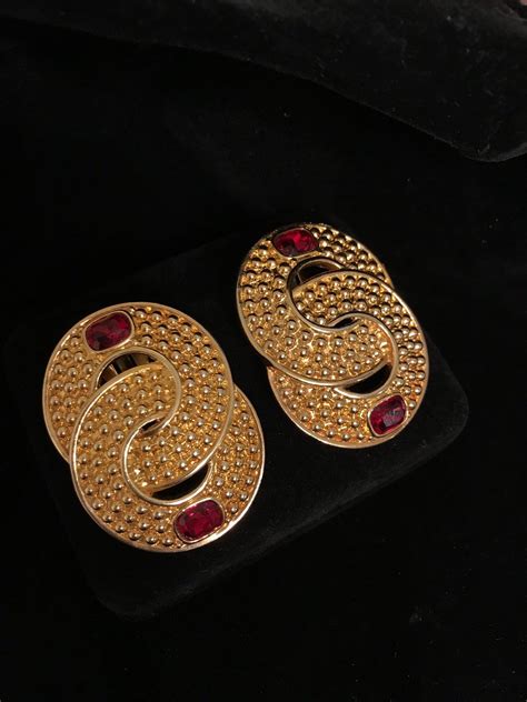 Vintage Signed Red Swarovski Crystal Clip Earrings signed SAL | Swarovski earrings, Swarovski 