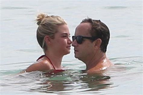 Miami Getaway Shirtless Pauly Shore Gets Very Hands On With Much Younger Girlfriend 12 Pda