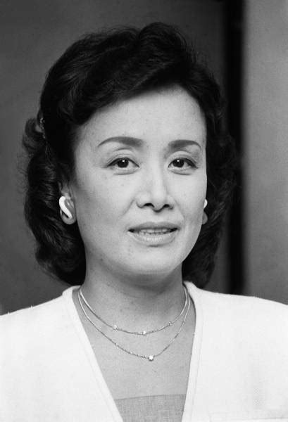 The site owner hides the web page description. 歌手、美空ひばりさん：歌手・美空ひばりさん 写真特集：時事 ...