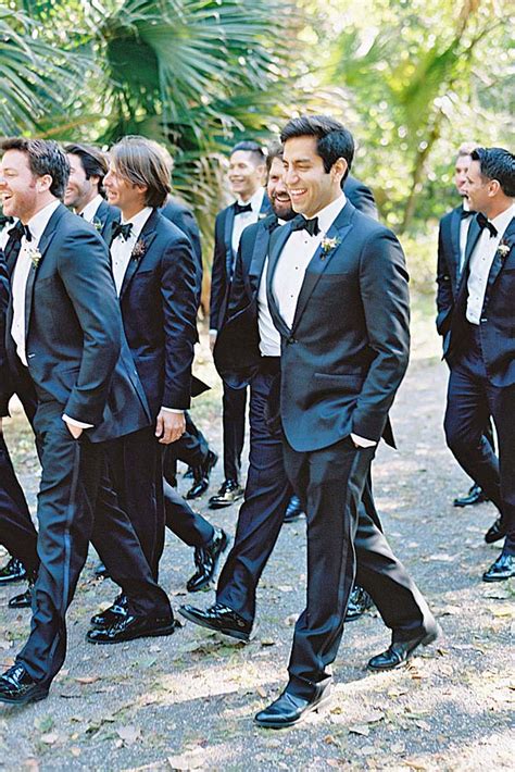 17 Must Have Groomsmen Photos Mens Wedding Style