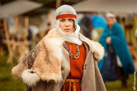 Medieval Slavic costume of Ancient Russia: Krivichi | Fur coat, Fashion ...