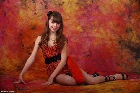Eva Silver Stars Orange Dress 1 Silverblog