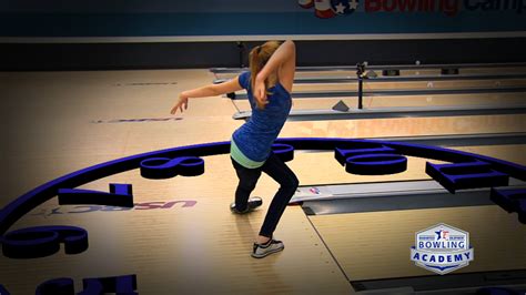 Youth Bowling Tips For Kids Or Juniors Usbc Youth Bowling Bowling