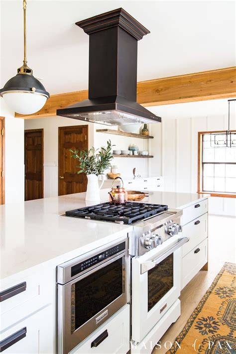We are in the middle of a kitchen makeover. Rustic Modern Farmhouse Kitchen Reveal - Maison de Pax ...