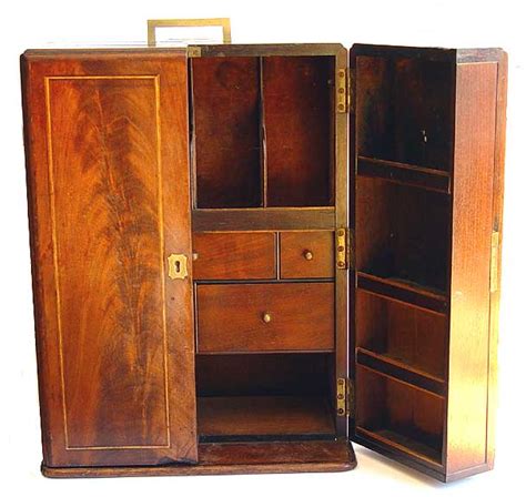 John collins warren, ii, was the scion of a dynasty of boston surgeons, known as the warrens of j. ALEX PECK MEDICAL AND SURGICAL ANTIQUES ARCHIVE, P. 42