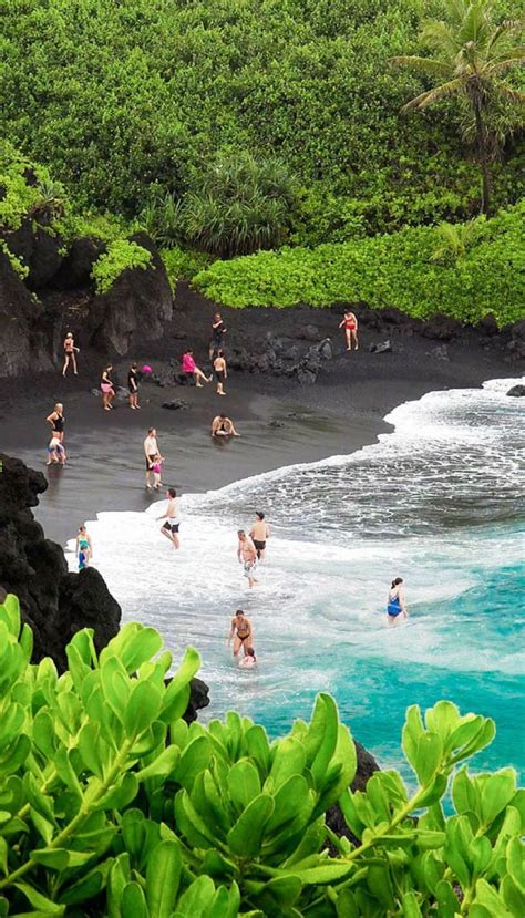 27 Of The Most Incredible Places To Visit In Hawaii