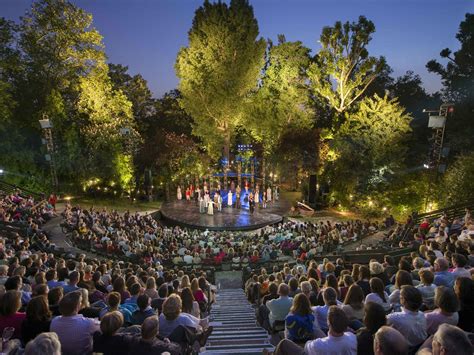 Outdoor Theatre 2016 Why Are Open Air Plays So Popular