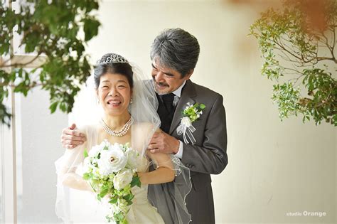 結婚20周年記念にウェディングドレスで写真撮影 春日大社・生駒大社近くの写真館スタジオオレンジ 奈良市のフォトスタジオ