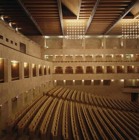 Τη δική της απάντηση για τα δημοσιεύματα που αναφέρουν πως ο δημήτρης λιγνάδης είχε βρει καταφύγιο στο σπίτι της, δίνει η ελένη κούρκουλα. Belém Cultural Center | Gregotti Associati International | Media - Photos and Videos - 10 ...