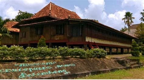 Wisata Rumah Limas Yang Ikonik Di Palembang