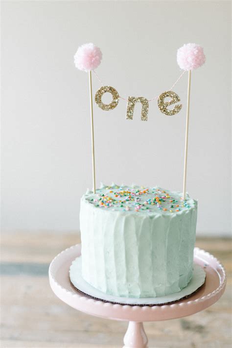 Girly 1st Birthday Cake Smash 100 Layer Cakelet Bloglovin
