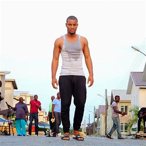 The method actor / bookalexxekubo@gmail.com. Man Candy of The Week Alex Ekubo Is More Than a Fine Face