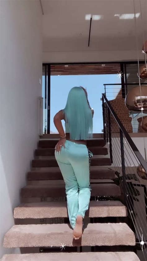 Hottest Saweetie Big Butt Pictures Are Truly Astonishing The Viraler