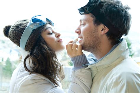 6 Undeniable Tips To Make Your First Kiss Perfect