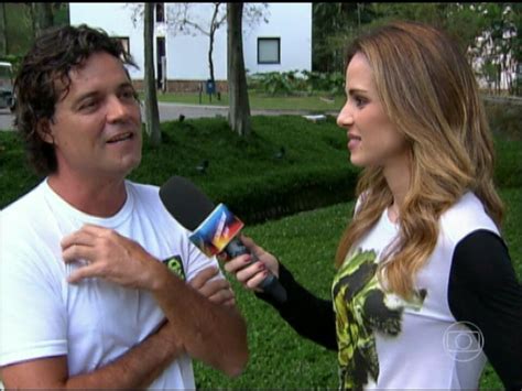 Personagem Olha A Faca