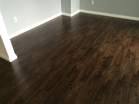 Sam's club has a couple colors in stock in store with the rest online. Flooring City - Distressed Handscraped High Quality 12mm ...