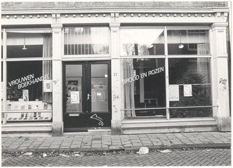 Dordrecht 1987 Vrouwenboekhandel Brood En Rozen Aan De Zuidzijde Van De Gravenstraat 22 Nr In