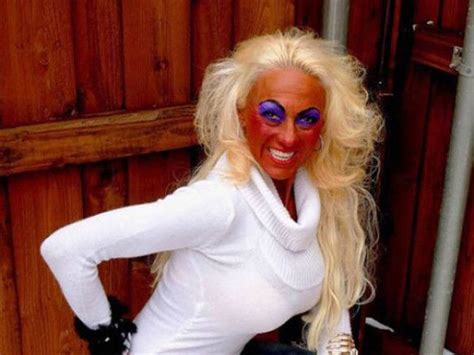 these 25 fake tan disasters are absolutely freaking hilarious tan fail tanning humor club