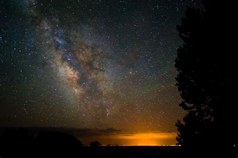 Milky Way Gold An Incredible View Of The Milky Way Dominat Flickr
