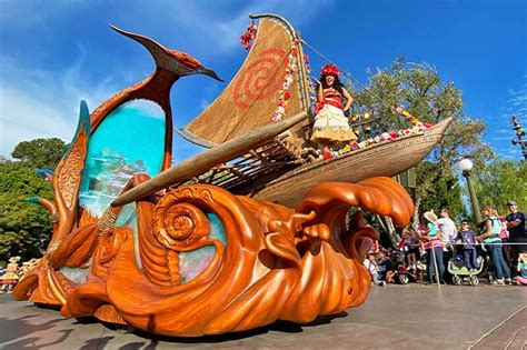 Every Magical Detail Of The New Magic Happens Parade At Disneyland