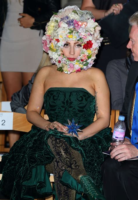 Worst Dressed List Nicki Minaj Lady Gaga And 13 More Fashion Fails This Week Photos Huffpost