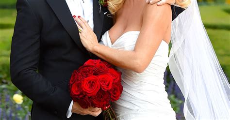 At Last Jenny Mccarthy And Donnie Wahlberg S Wedding Album Us Weekly