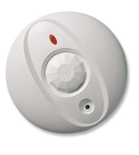 Dsc Neo Pet Immune Motion Detector The Detector Is Fastened To The