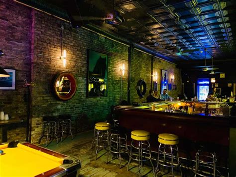 Best Dive Bars In Chicago Bars We Love To Hate And Hate To Love