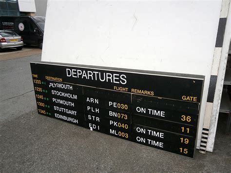 0003033 Airport Departures Sign H 93cm X 261 X 18 Stockyard Prop