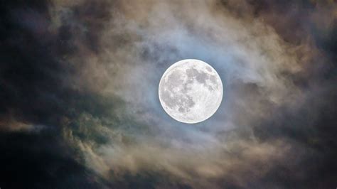 Full Moon On December 12 At 1212 Will Be The Last Of The Decade Mtl Blog