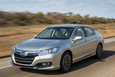 2014 Honda Accord Hybrid And Plug In Hybrid New Car Review Autotrader