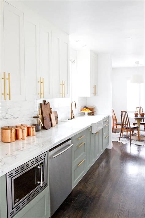 35 Two Tone Kitchen Cabinets To Reinspire Your Favorite Spot In The House