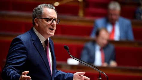 Nosdéputés.fr est un site qui cherche à mettre en valeur l'activité parlementaire des députés de l'assemblée nationale française. Assemblée nationale : quels pouvoirs détient son président